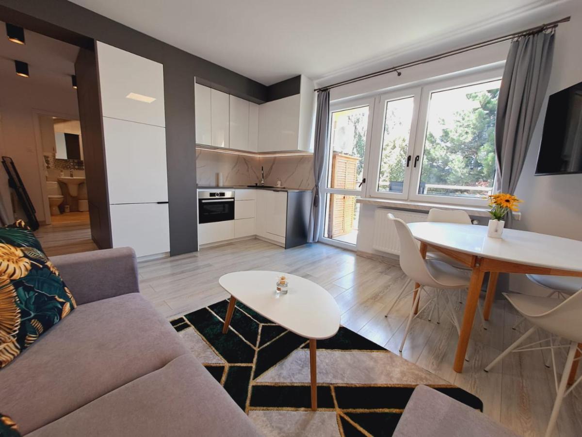 Limanowa Sunriser Apartment Luaran gambar