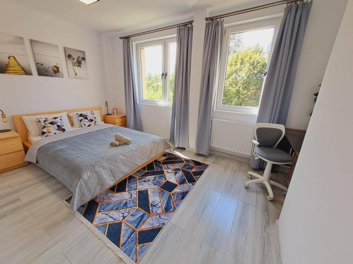Limanowa Sunriser Apartment Luaran gambar